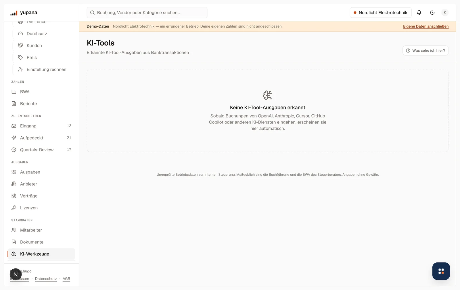 Die Seite KI-Werkzeuge im Ausgangszustand: der Hinweis, dass keine KI-Tool-Ausgaben erkannt wurden, und die Aufzählung der Anbieter, die automatisch erkannt werden — OpenAI, Anthropic, Cursor, GitHub Copilot und andere.